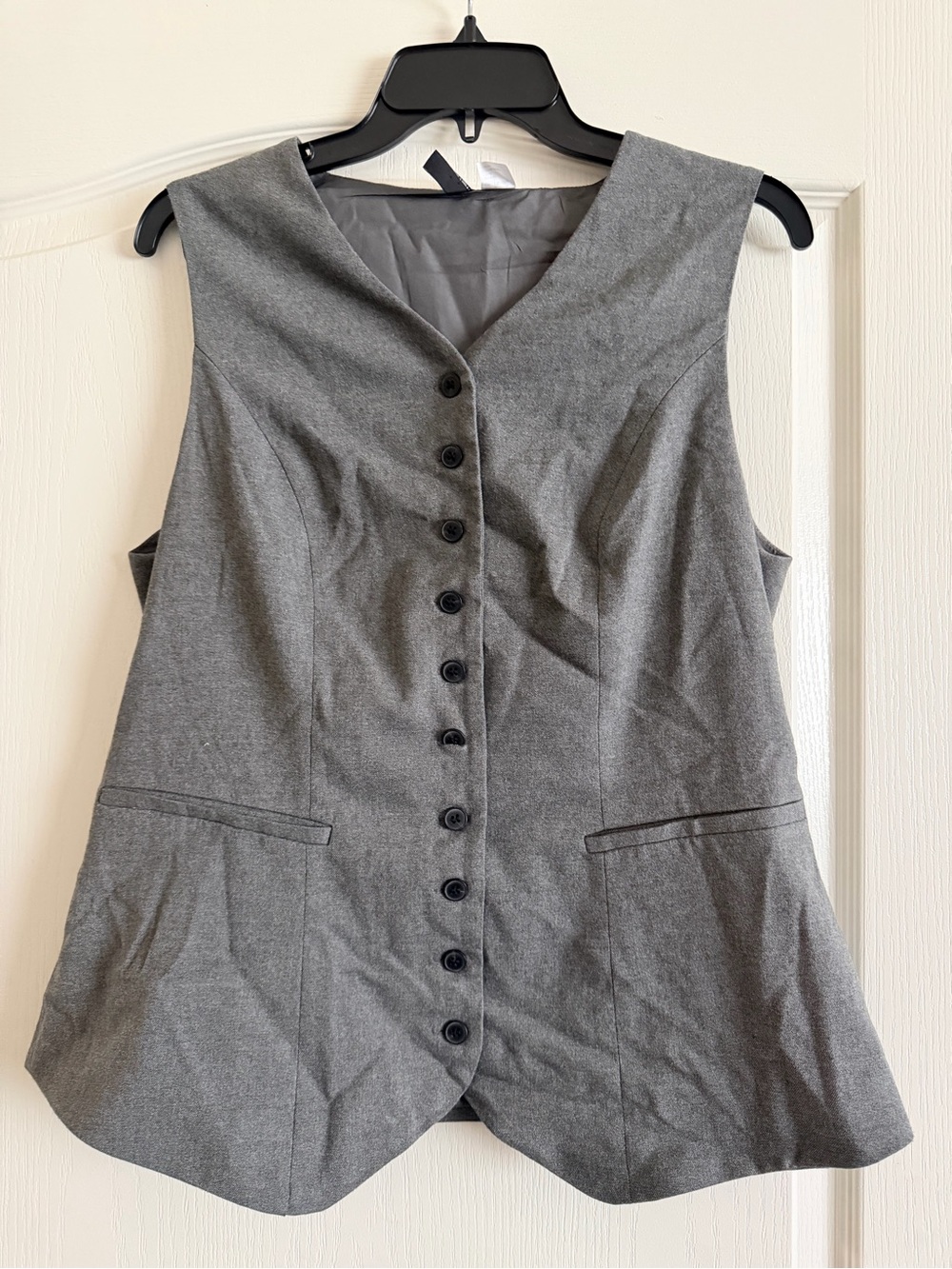 H&M Gray Sleeveless Button-Front Vest
